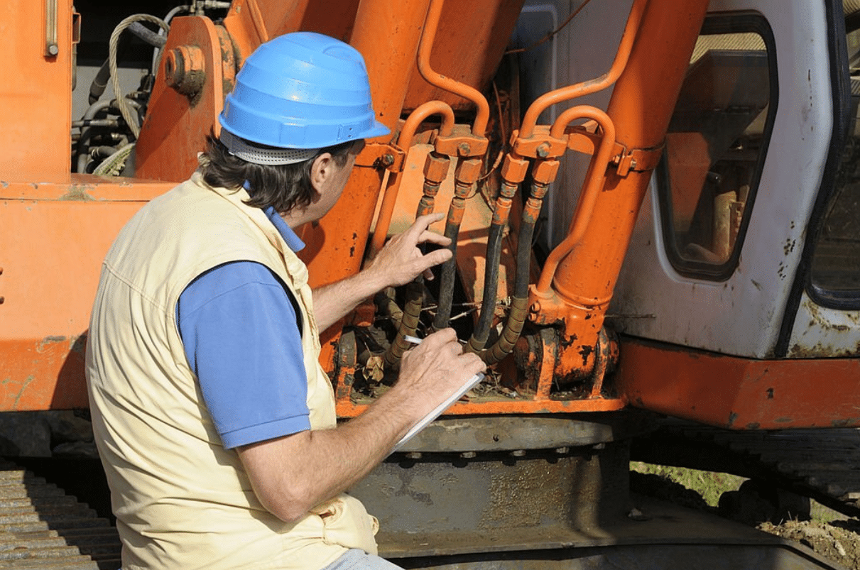 What Can Expert Mechanics Do for Forklift Maintenance?